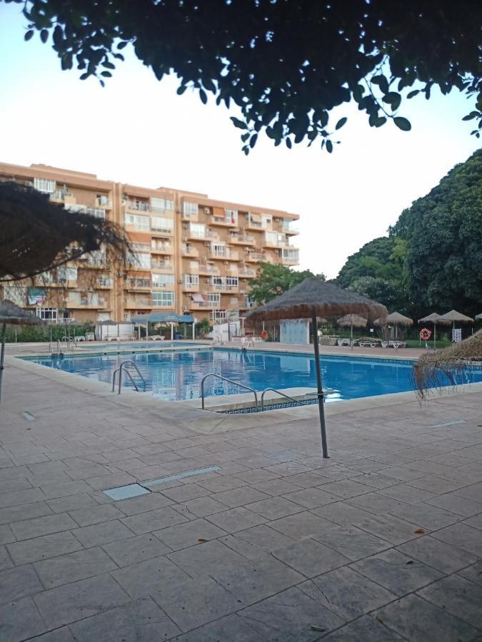 Sweet Home Benalmadena, Estudio Con Vistas Al Mar Y Excelente Conexion Wifi, Para No Fumadores, Con Piscinas, Sea Views, With Swimming Pools, Completely Renovated, Ideal For Older People, Bright With Morning Sun, No Smoking Luaran gambar