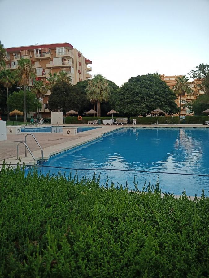 Sweet Home Benalmadena, Estudio Con Vistas Al Mar Y Excelente Conexion Wifi, Para No Fumadores, Con Piscinas, Sea Views, With Swimming Pools, Completely Renovated, Ideal For Older People, Bright With Morning Sun, No Smoking Luaran gambar